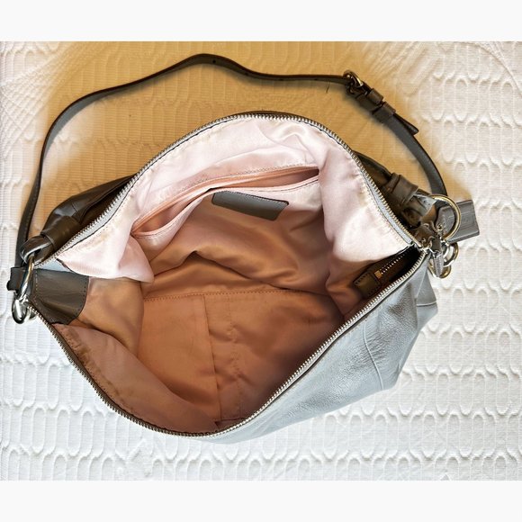 Coach Bag with removable shoulder strap - Picture 6 of 6